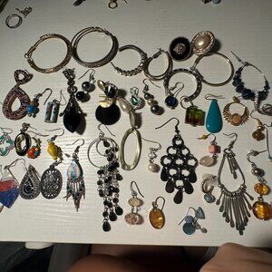 VARIETY ASSORTMENT OF SINGLE DANGLY EARRINGS